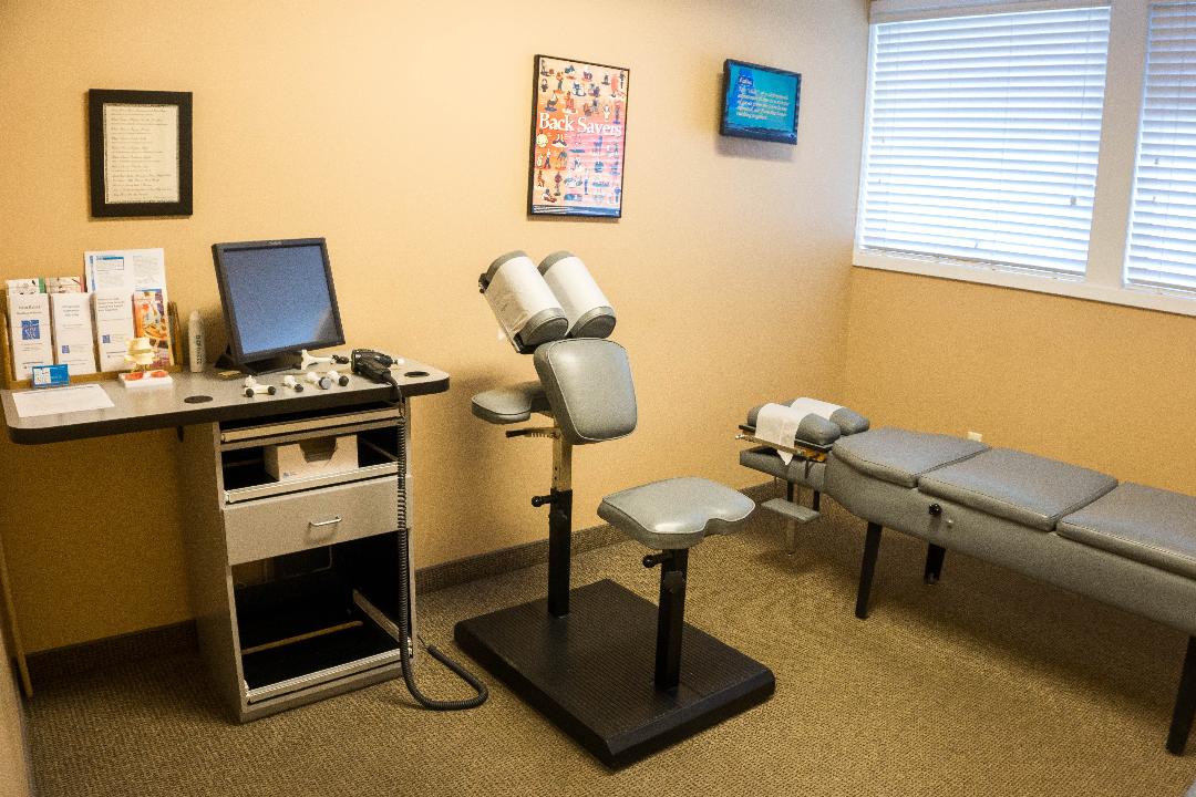 Chiropractic table