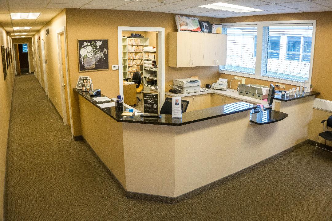 Fairport Chiropractic front desk